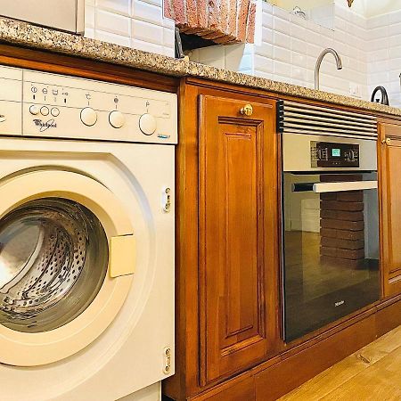 Exquisitely Renovated And Centrally Located Apartment With Free Parking Turin Extérieur photo