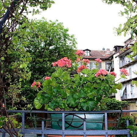 Exquisitely Renovated And Centrally Located Apartment With Free Parking Turin Extérieur photo