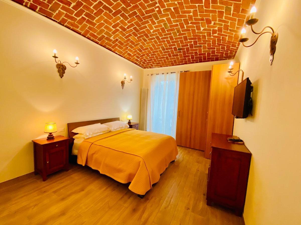 Exquisitely Renovated And Centrally Located Apartment With Free Parking Turin Extérieur photo